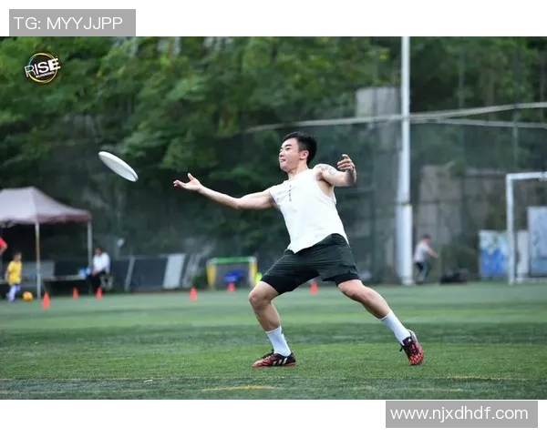 飞盘巨献:探秘成都飞盘队的比赛经验 飞盘巨献:探秘成都飞盘队的比赛经验